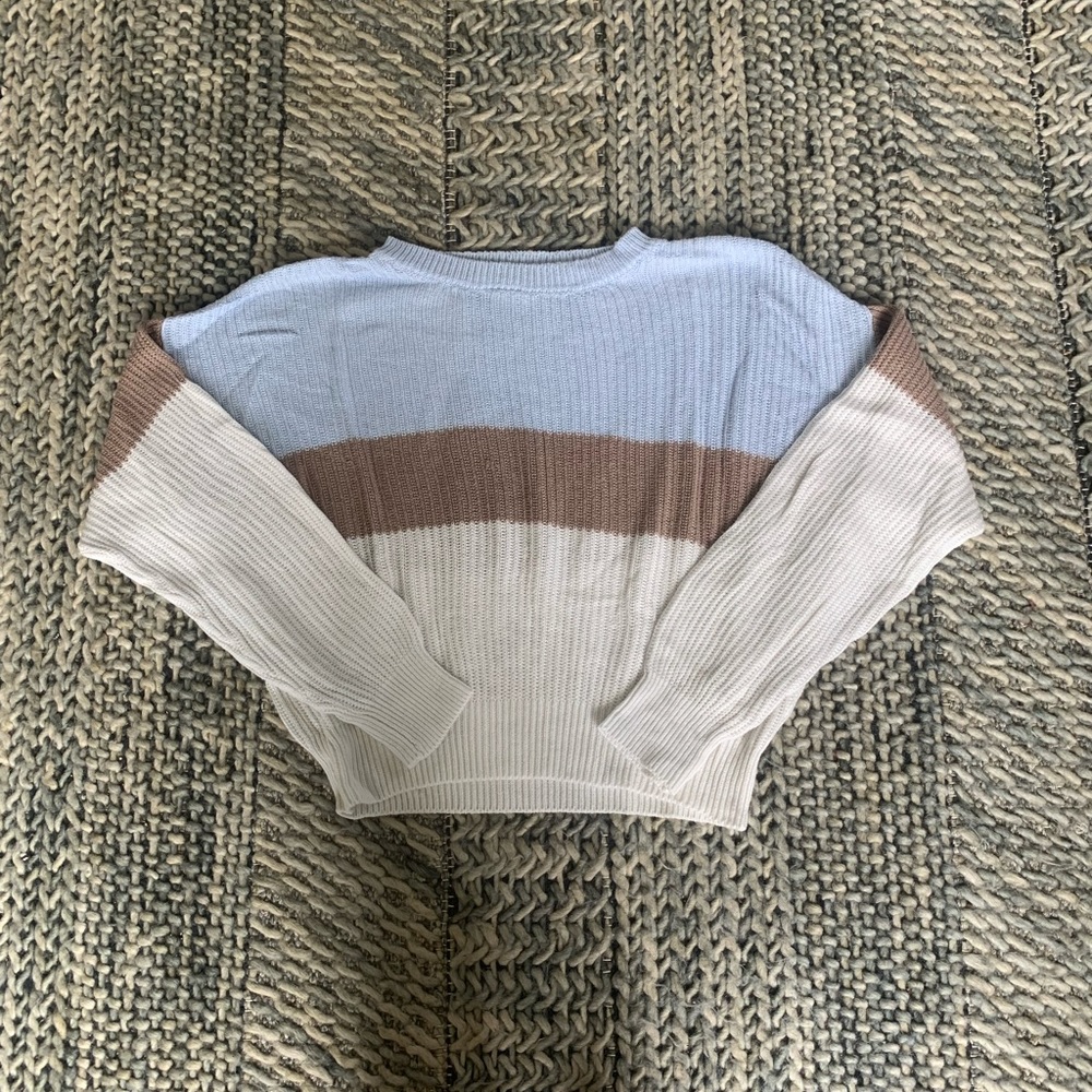 Garage light weight sweater